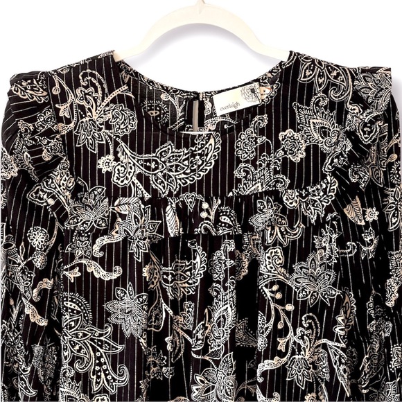 NEW Blouse Boho Tiered Ruffle Hem Swing Long Sleeves Crew Neck Elastic Cuffs - Picture 3 of 16